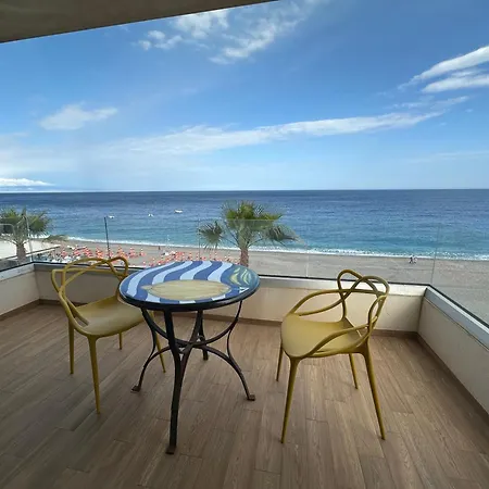 Blue Wave Apartment Letojanni